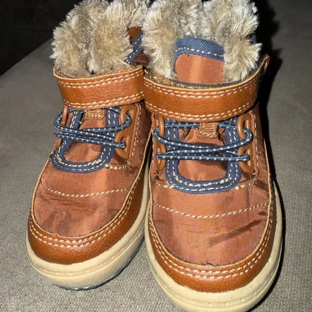 OshKosh Bgosh stylish tan